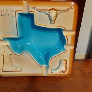 VINTAGE TEXAS ASHTRAY LARGE CERAMIC SQUARE LONGHORNS OIL WELLS COWBOY BOOTS (*)